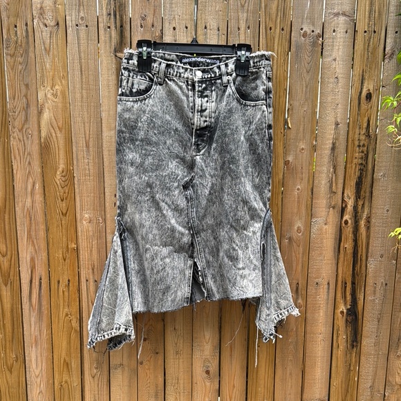 Alexander Wang Gray Asymmetrical Trumpet Midi Skirt - Picture 1 of 11